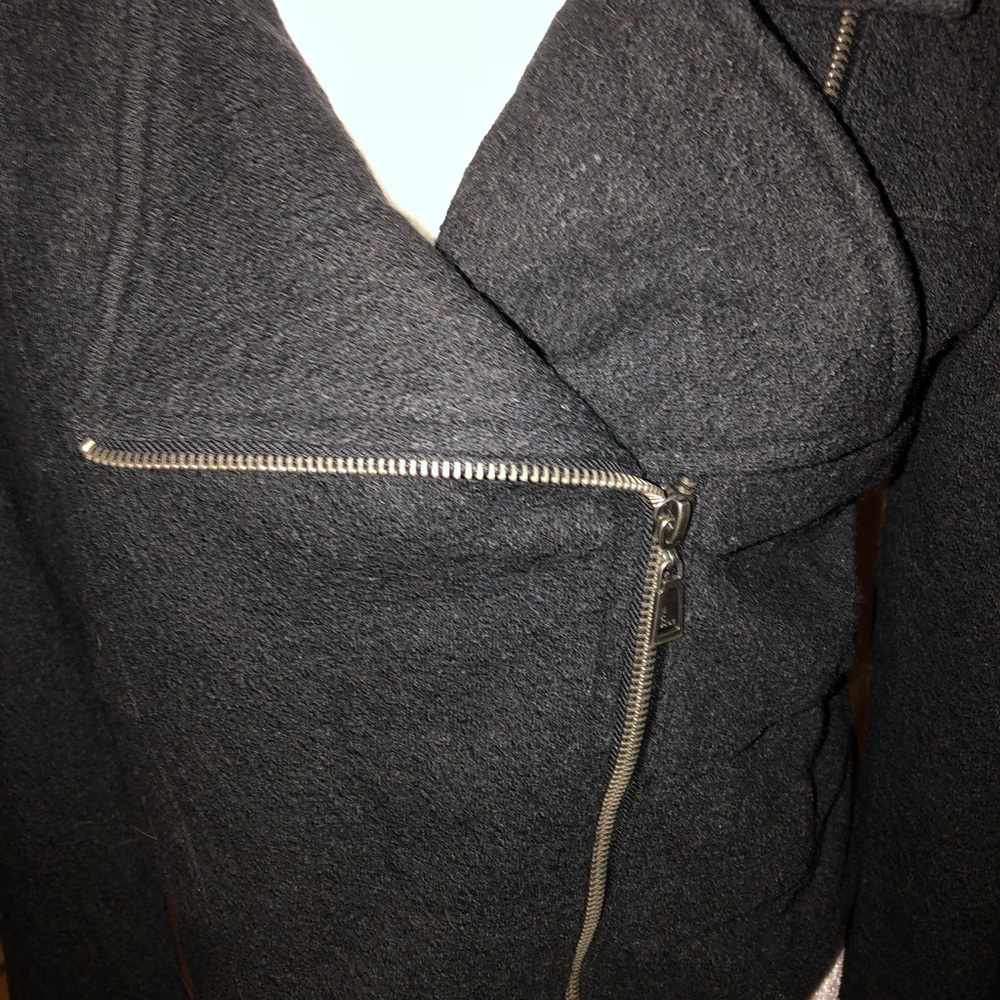 Jacket - Picture 3 of 4